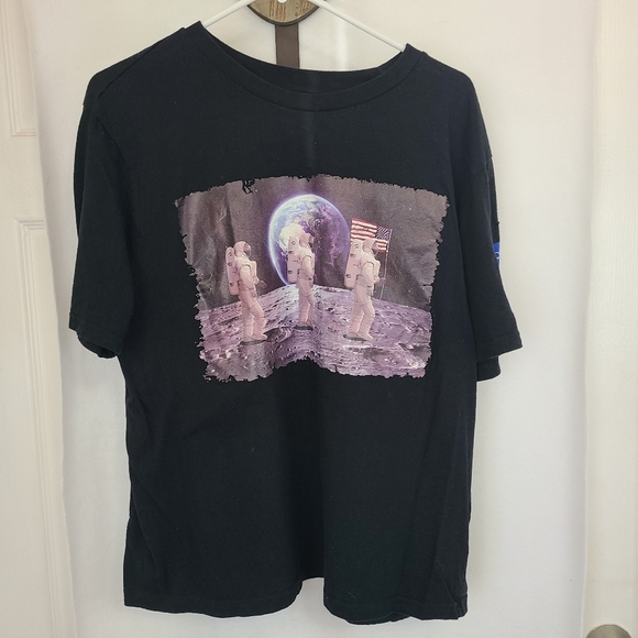 (1430) Youth's Short Sleeve T-Shirt, Size: XL Color: Black - Picture 4 of 14